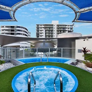 https://mooloolaba-beach-club-paradise-2-bedroom-apartment.hotelssunshinecoast.net