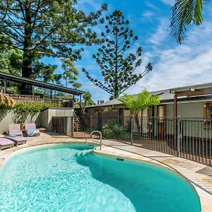 https://cape-byron-retreat-estate.hotelsbyronbayaustralia.com