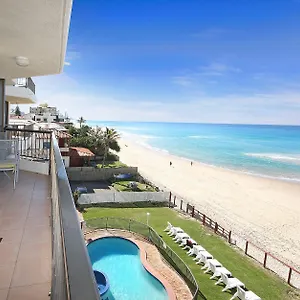 Spindrift On The - Absolute Beachfront Mermaid Beach