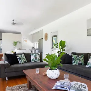 https://lily-pad-at-byron-bay.hotelsbyronbayaustralia.com