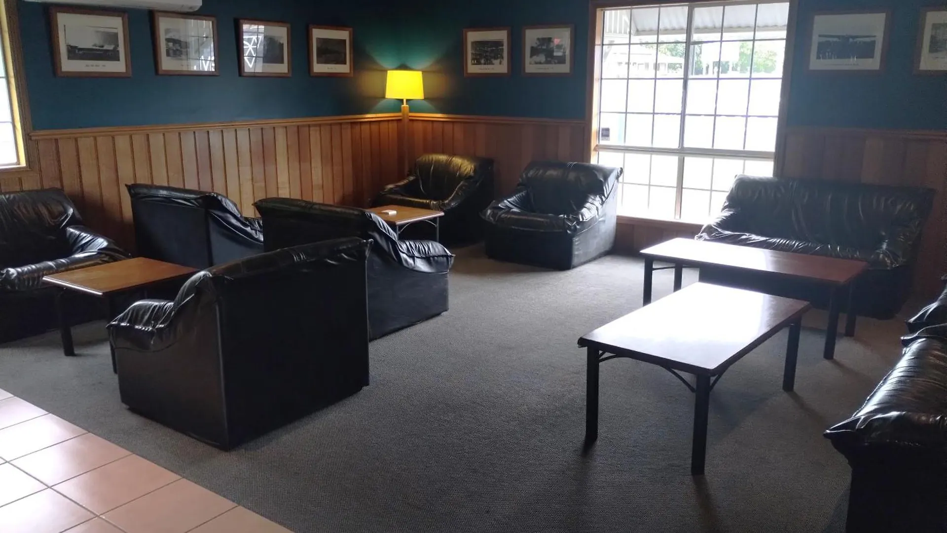 Tully Motel