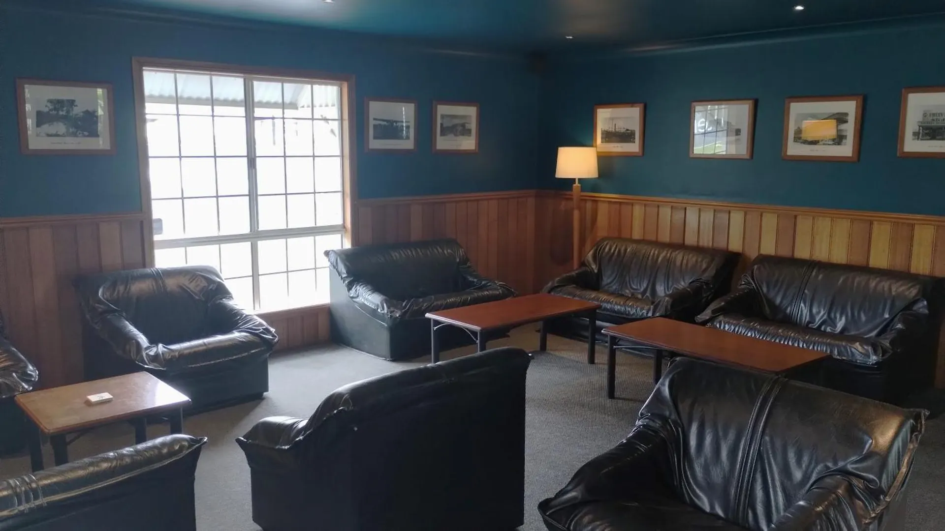 Tully Motel